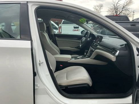 Used 2019 Honda Accord LX image 13