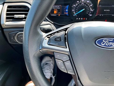 Used 2020 Ford Fusion SE FWD image 17