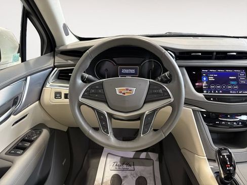 Certified 2024 Cadillac XT5 Premium Luxury w/ LPO, Floor Liner Package AWD/4WD image 10