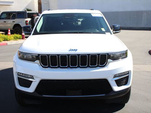 Used 2023 Jeep Grand Cherokee Limited AWD/4WD image 13