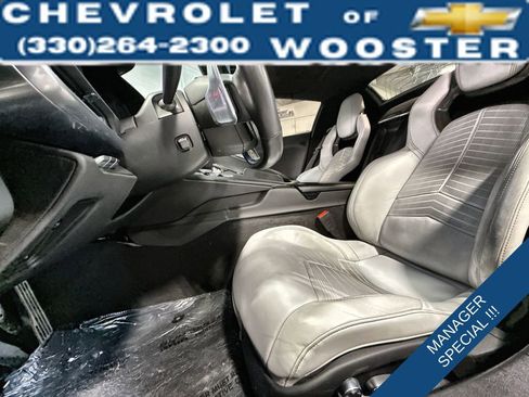 Used 2022 Chevrolet Corvette Stingray Premium Conv w/ Z51 Performance Package image 16