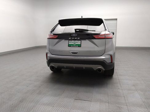 Used 2024 Ford Edge Titanium image 7