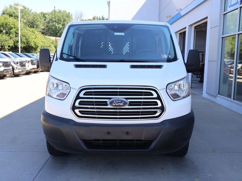 Used 2017 Ford Transit 250 130 Low Roof w/ Exterior Upgrade Package RWD image 5