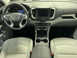 Used 2024 GMC Terrain SLE image 2