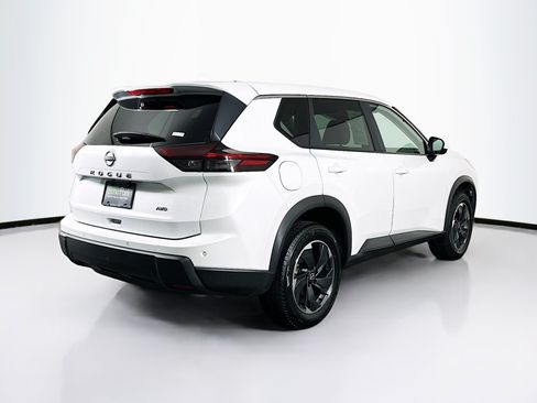 Used 2025 Nissan Rogue SV AWD/4WD image 9