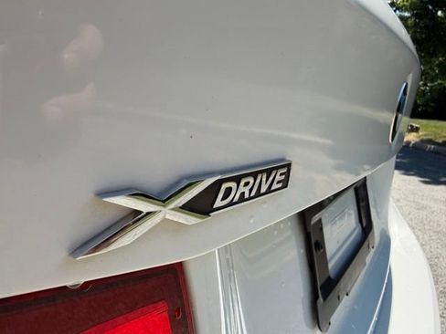 Used 2015 BMW 328i xDrive Sedan AWD/4WD image 10