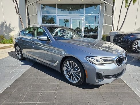Used 2022 BMW 530i 530i image 2