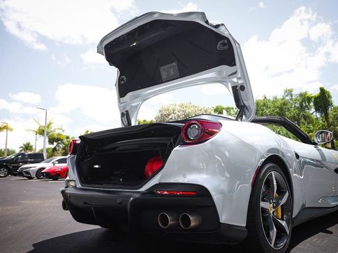 Certified 2023 Ferrari Portofino M image 22