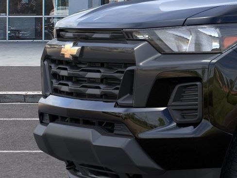 New 2025 Chevrolet Colorado LT image 14