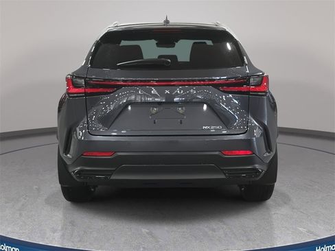 Used 2025 Lexus NX 250 FWD w/ Towing Package (2000 Lbs) image 7
