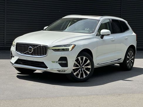 Used 2023 Volvo XC60 B5 Plus AWD/4WD image 1