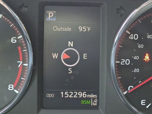 Used 2017 Toyota RAV4 SE w/ Advanced Technology Package AWD/4WD image 33