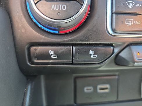Used 2024 Chevrolet Tahoe LT RWD image 35