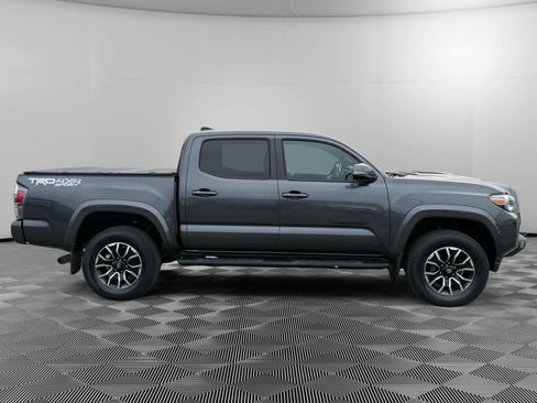 Used 2022 Toyota Tacoma TRD Sport image 6
