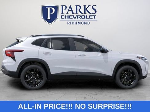New 2026 Chevrolet Trax ACTIV w/ Sunroof Package FWD image 8