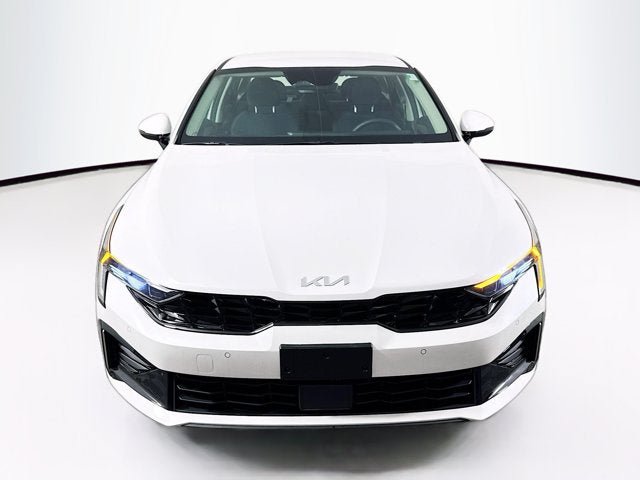 New 2025 Kia K5 LXS FWD image 2
