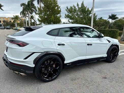 Used 2024 Lamborghini Urus Performante image 6
