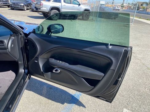 Used 2016 Dodge Challenger SXT Plus image 14