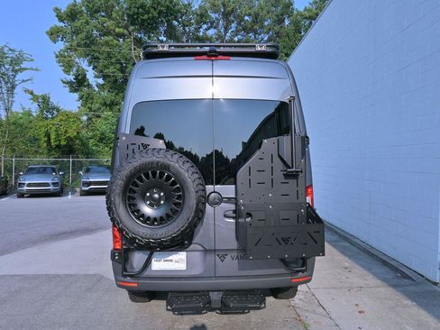 Used 2025 Mercedes-Benz Sprinter 2500 image 8