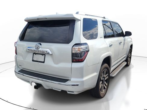 Used 2024 Toyota 4Runner Limited AWD/4WD image 7