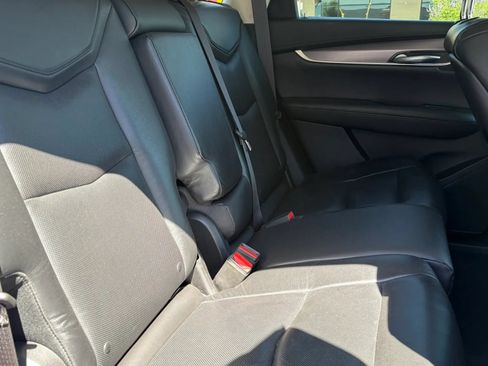 Used 2017 Cadillac XT5 Premium Luxury FWD image 13