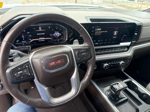 Used 2024 GMC Sierra 1500 SLT AWD/4WD image 23