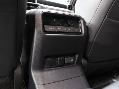 Used 2025 Toyota Land Cruiser image 32