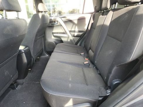 Used 2017 Toyota RAV4 XLE image 12