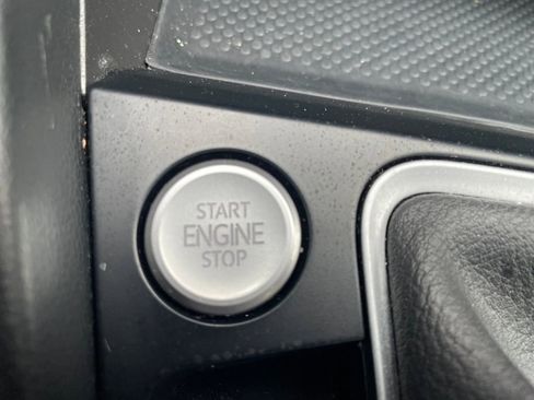 Used 2024 Volkswagen Jetta SE FWD image 25
