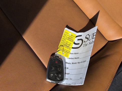 Used 2019 Cadillac XT4 Premium Luxury image 34