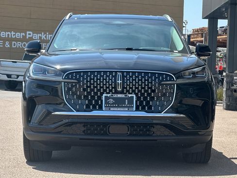 New 2025 Lincoln Aviator Reserve w/ Luxury Package image 8