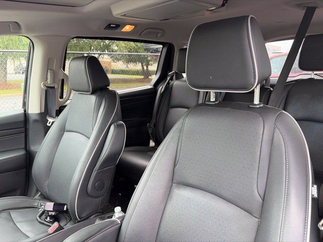 Used 2025 Honda Odyssey Elite image 14