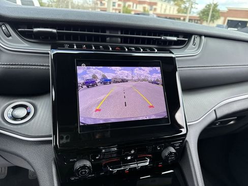 New 2026 Jeep Grand Cherokee L Laredo AWD/4WD image 25