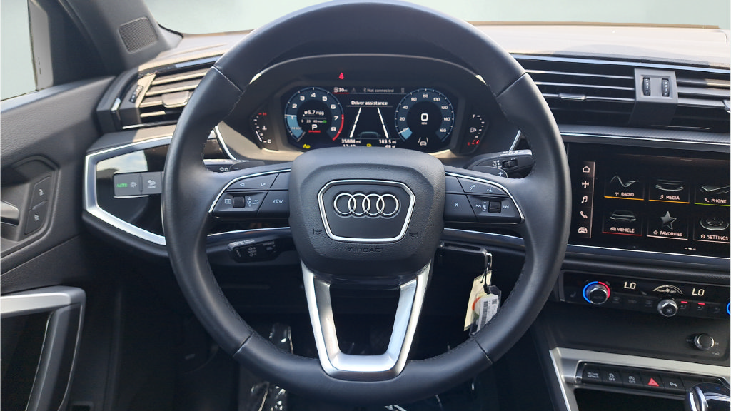 Used 2025 Audi Q3 2.0T Premium AWD/4WD image 18