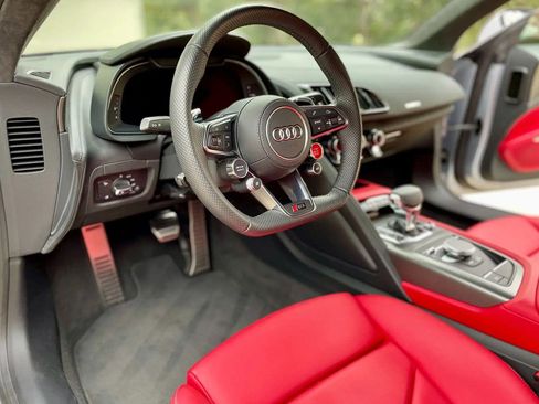 Used 2022 Audi R8 V10 performance image 11