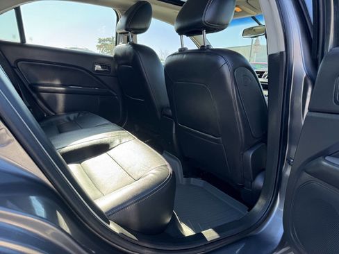 Used 2010 Ford Fusion SEL image 30