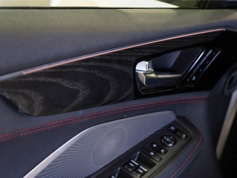 Used 2023 Acura MDX Type S image 15