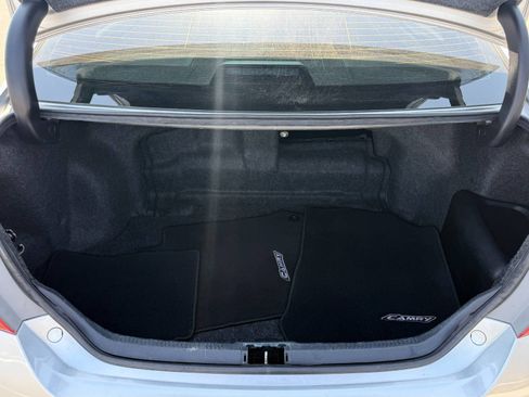 Used 2015 Toyota Camry SE FWD image 45