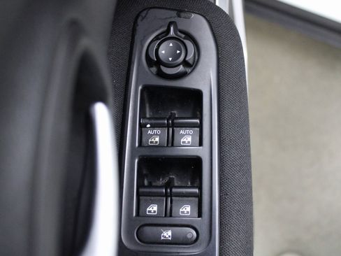 Used 2020 Jeep Renegade Latitude image 13