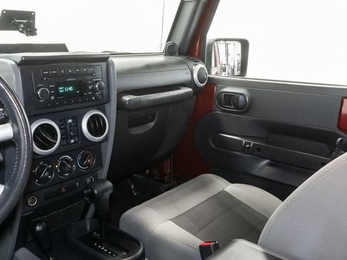 Used 2010 Jeep Wrangler Unlimited Sahara w/ Trailer Tow Group AWD/4WD image 12