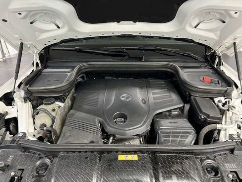 Used 2023 Mercedes-Benz GLS 450 4MATIC image 31