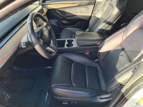 Used 2022 Tesla Model 3 Long Range AWD/4WD image 29