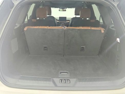 Used 2022 Lincoln Aviator Reserve w/ Elements Package Plus image 37