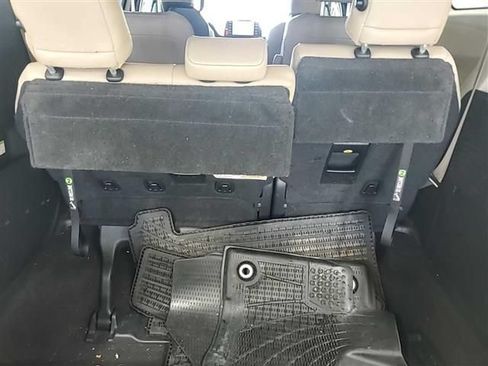 Used 2021 Toyota Sienna XLE FWD image 11