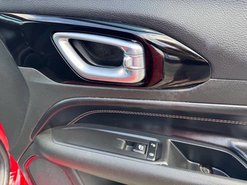 Used 2023 Jeep Compass Limited image 52