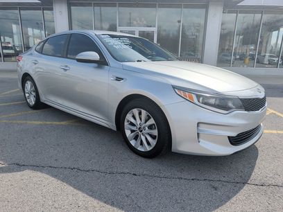 Used 2018 Kia Optima LX w/ 17" Alloy Wheels Package