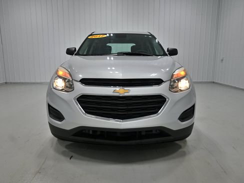 Used 2017 Chevrolet Equinox LS AWD/4WD image 17