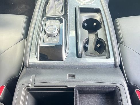 Certified 2024 Nissan Armada SV image 25