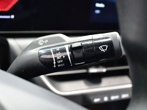 Used 2025 Nissan Altima 2.5 SV image 24