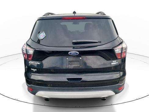 Used 2017 Ford Escape SE w/ Equipment Group 201A AWD/4WD image 6